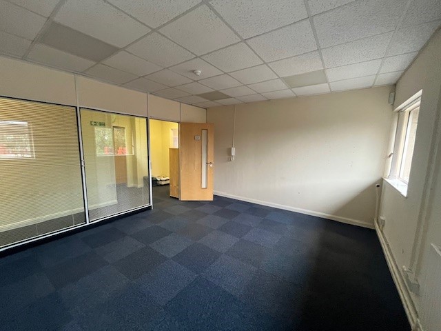 Office in Telford - photo 2