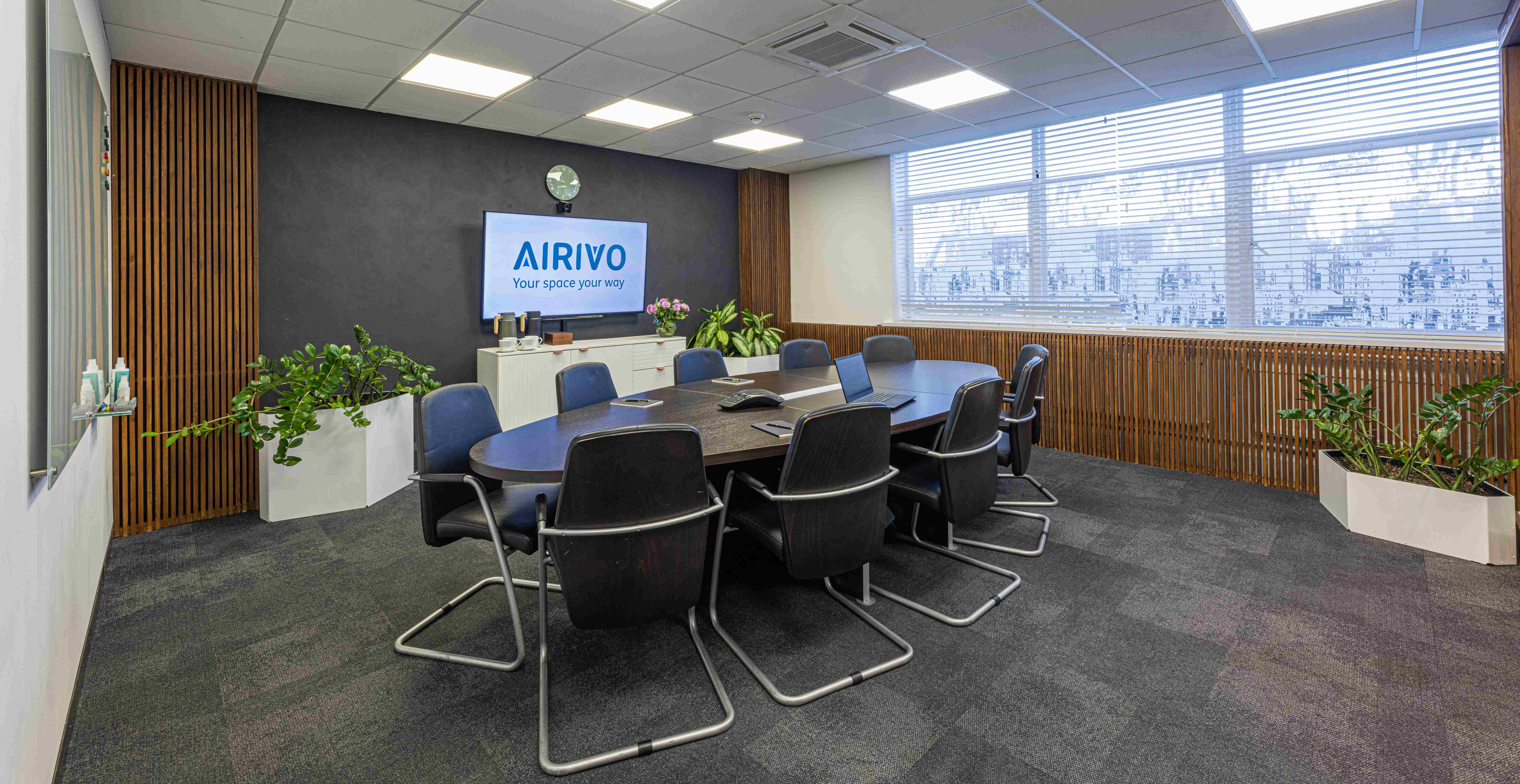 Office in Ealing - photo 3