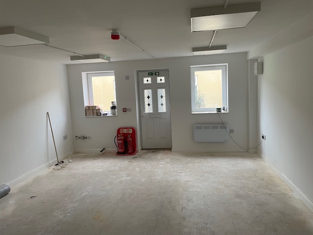 Office in Farnborough - photo 2