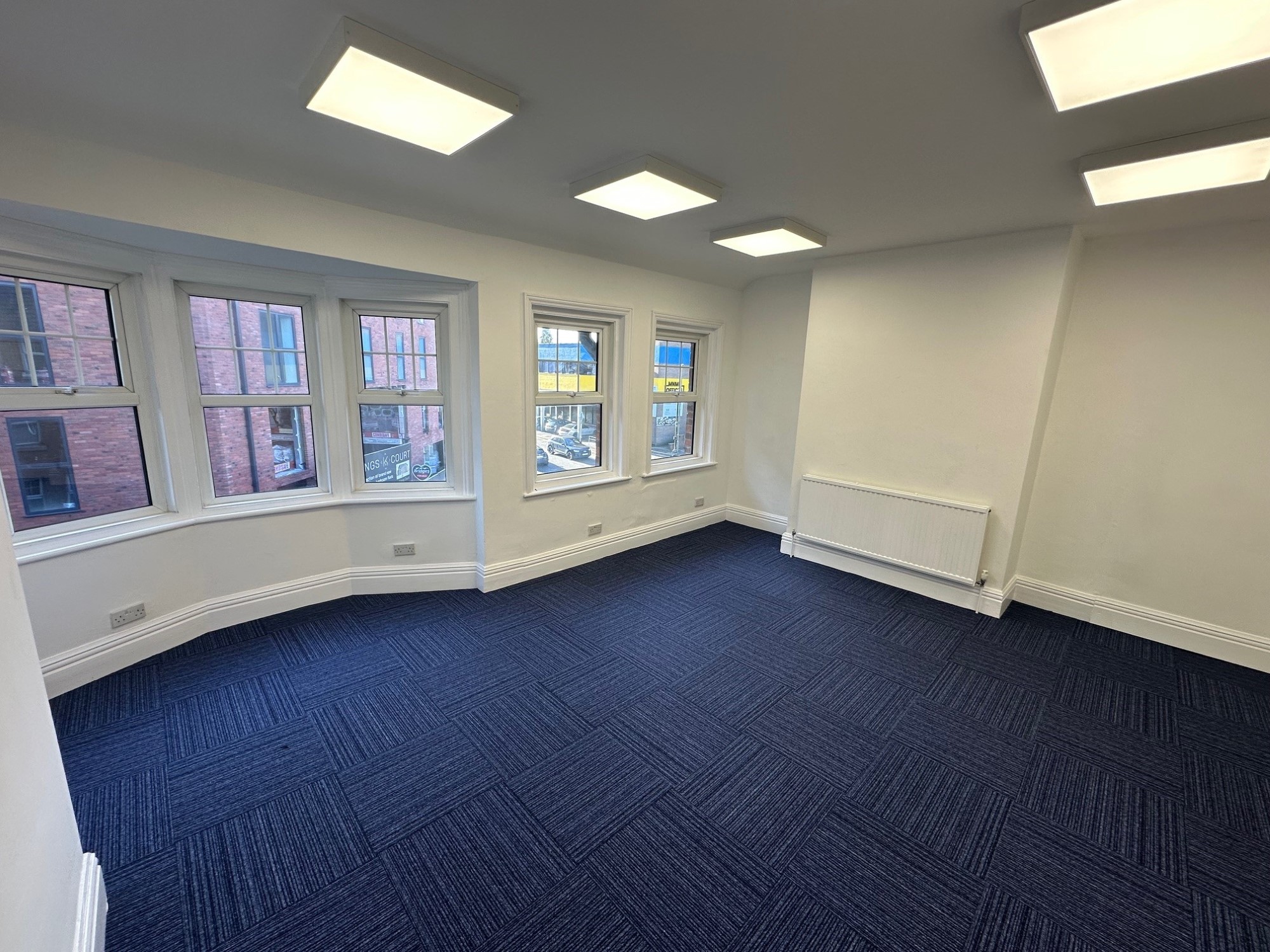 Office in Camberley - photo 2