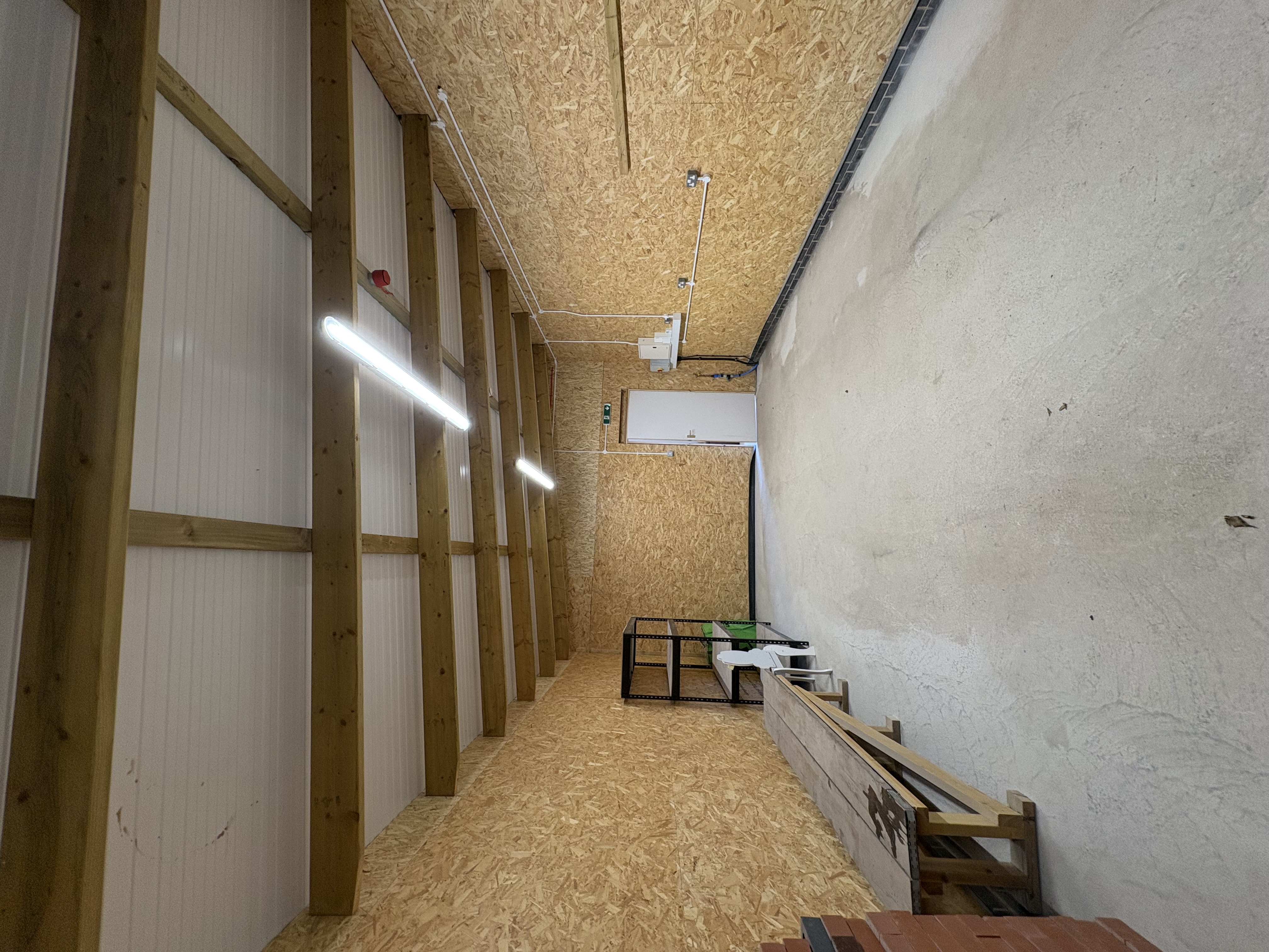 Industrial Unit in Poole - photo 2