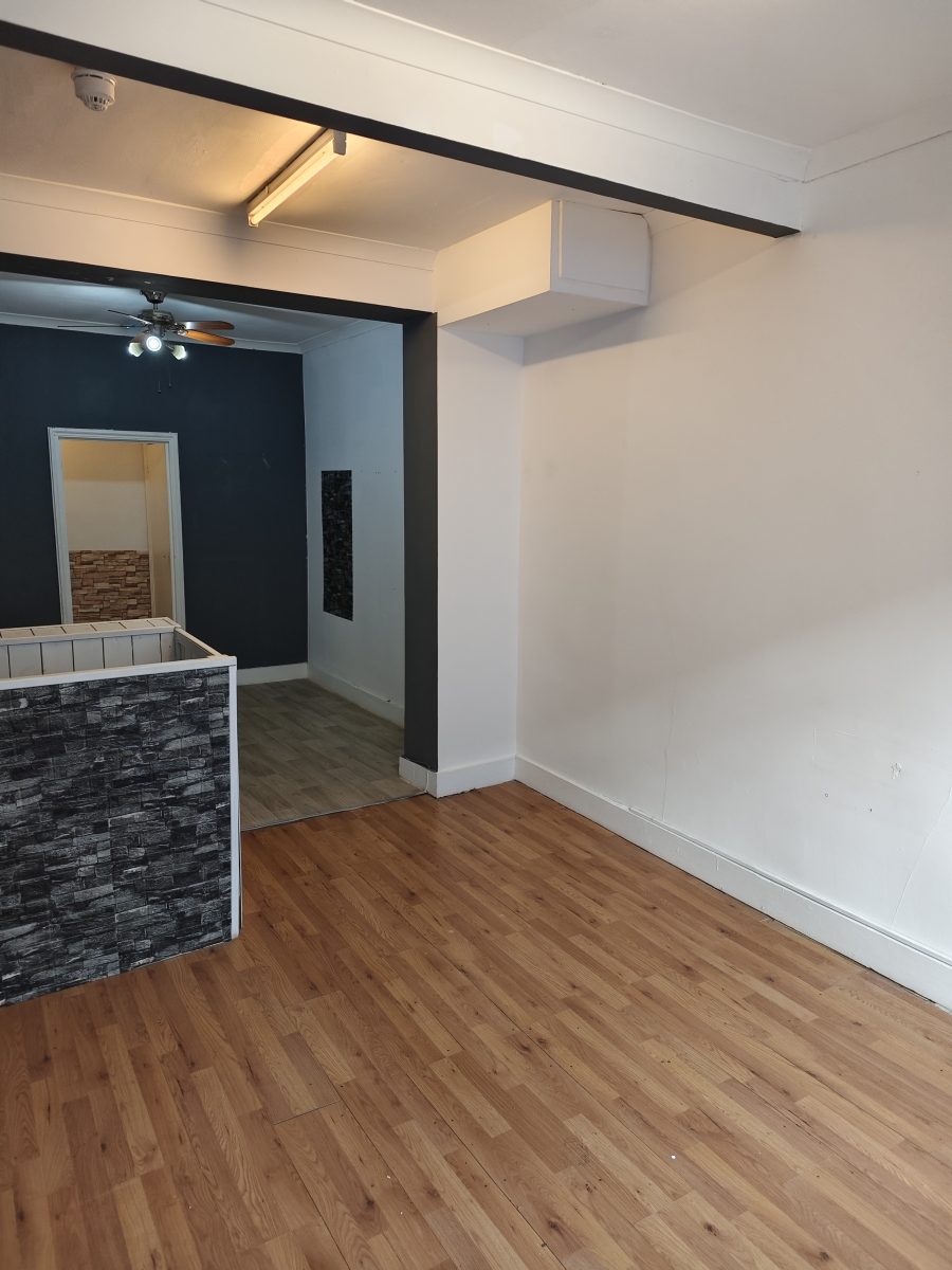 Retail/Shop in Hastings - photo 2