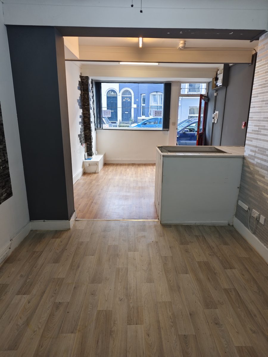 Retail/Shop in Hastings - photo 3