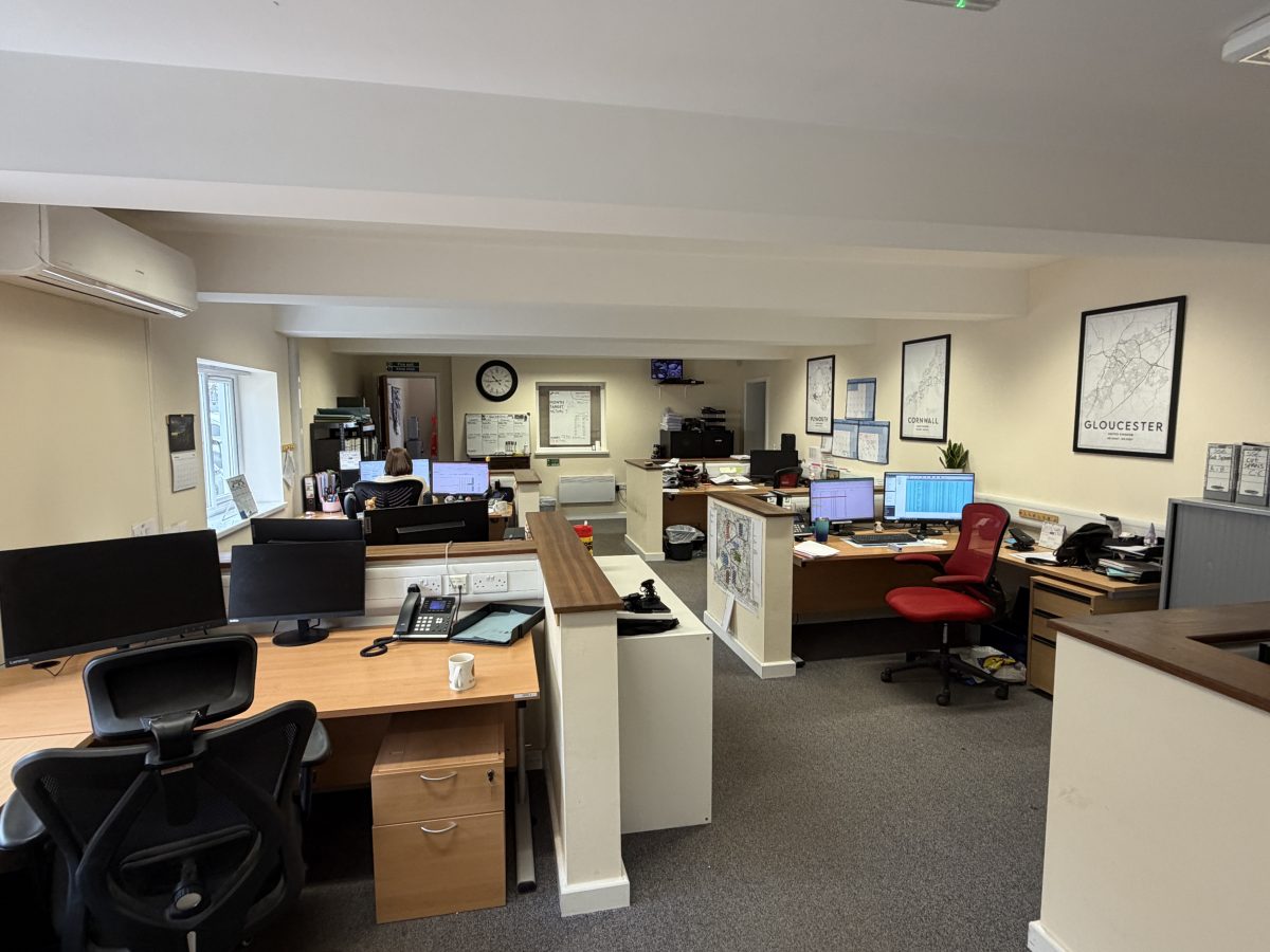 Industrial Unit in Newton Abbot - photo 3