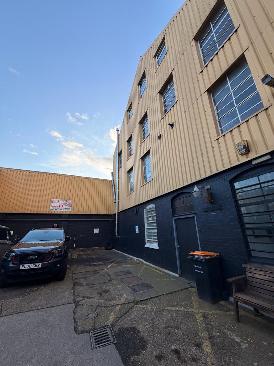 Industrial Unit in Leicester - photo 2