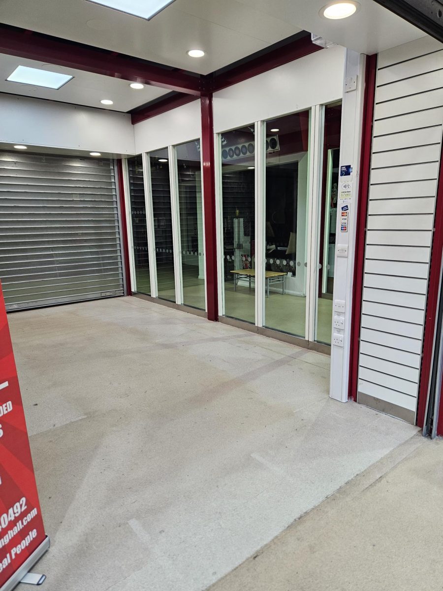 Retail/Shop in Romford - photo 2