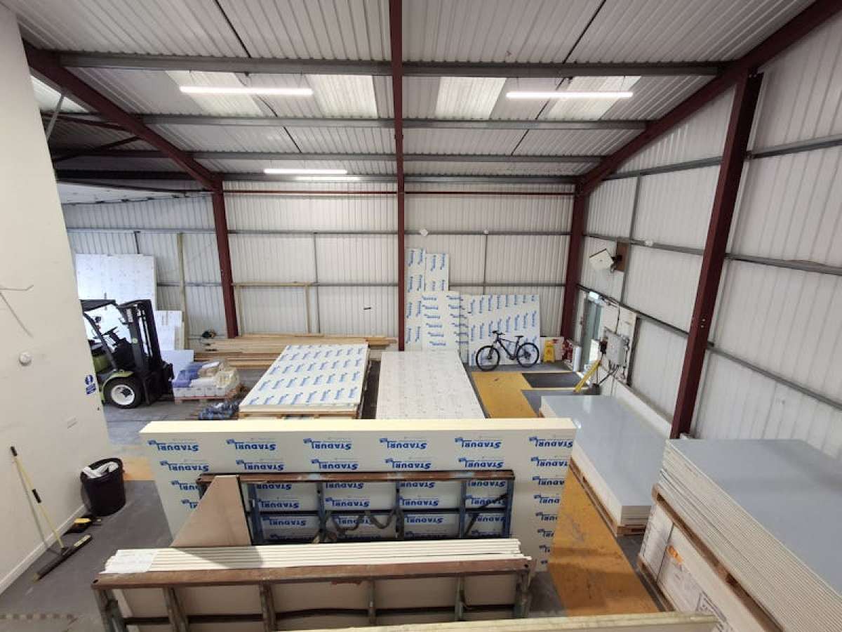 Industrial Unit in Ringwood - photo 3