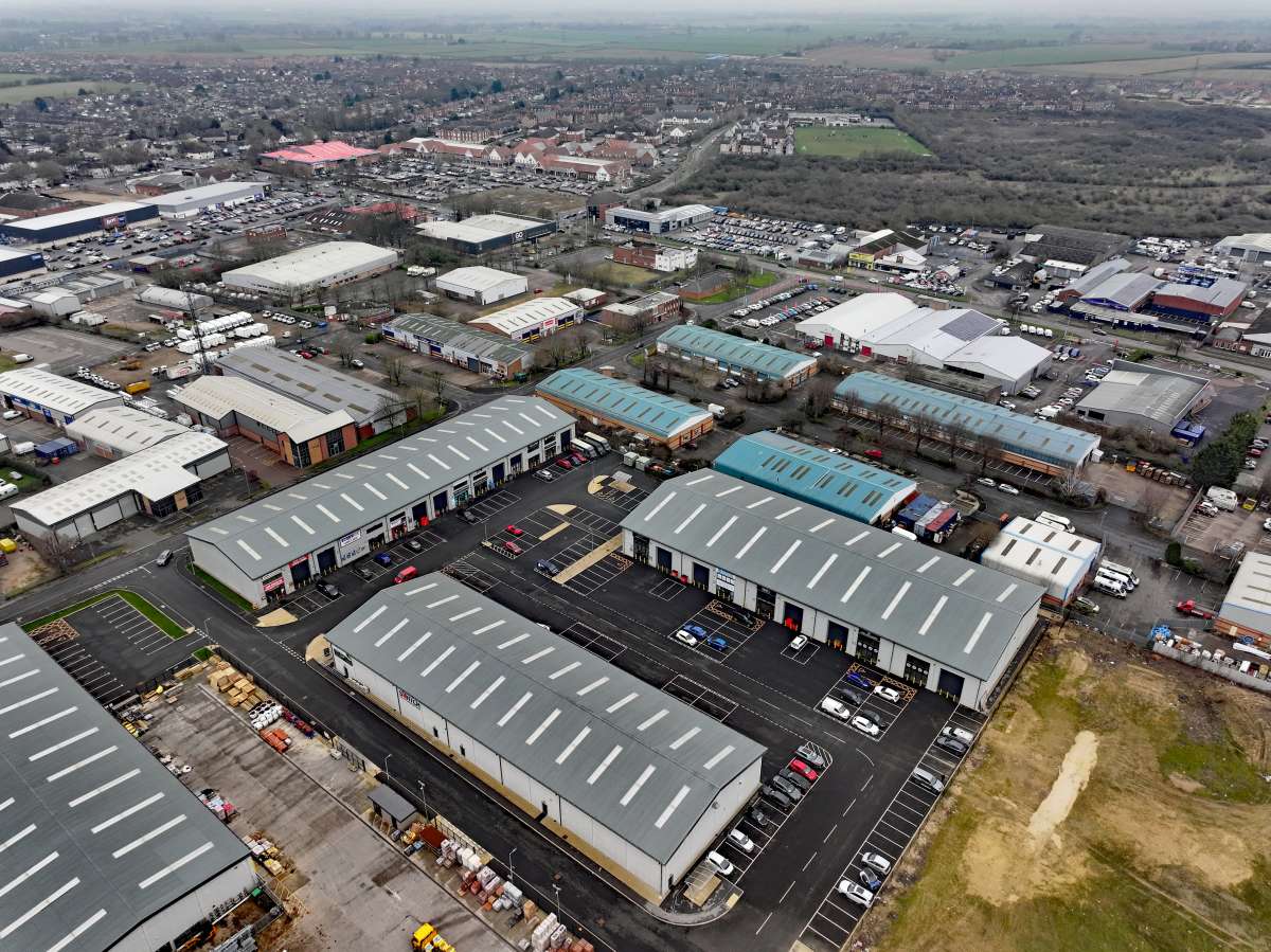 Industrial Unit in Lincoln - photo 2