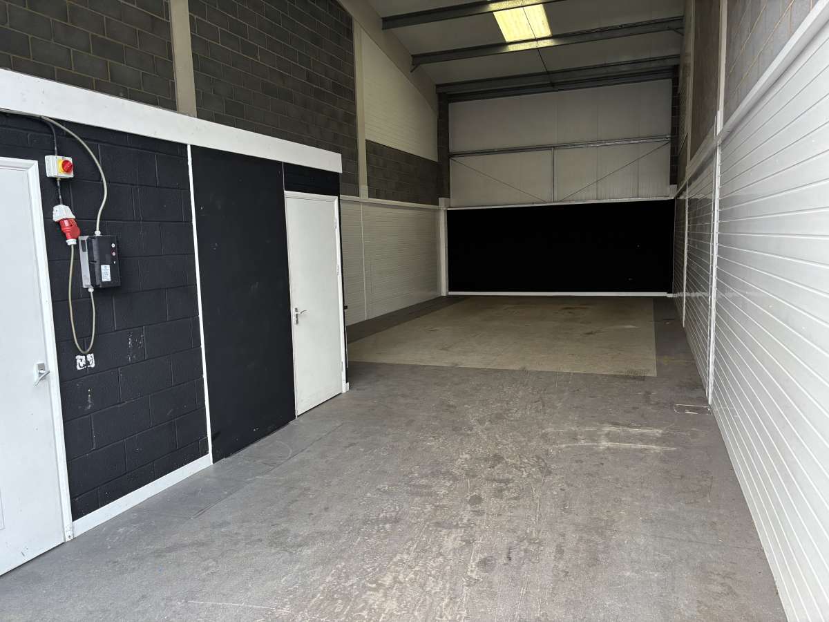 Industrial Unit in Lincoln - photo 2