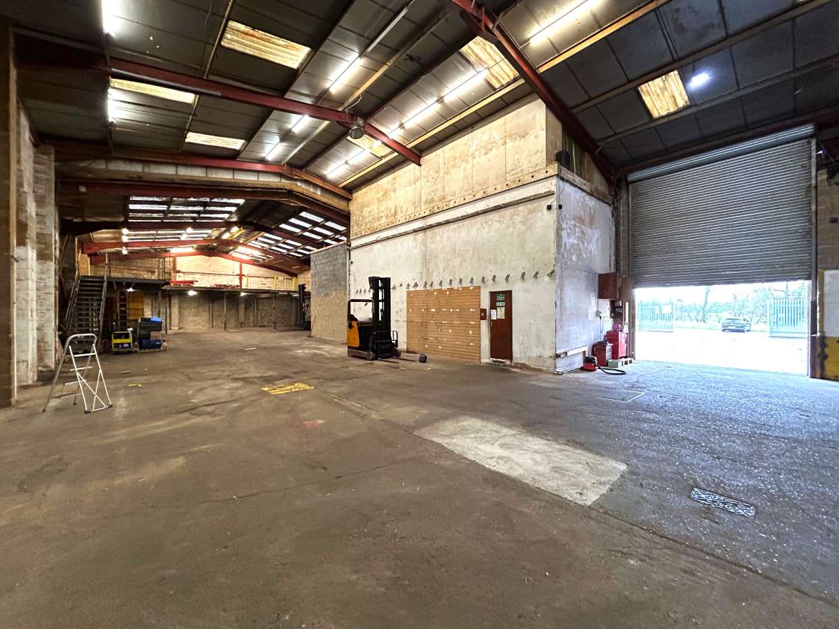 Industrial Unit in Chelmsford - photo 4