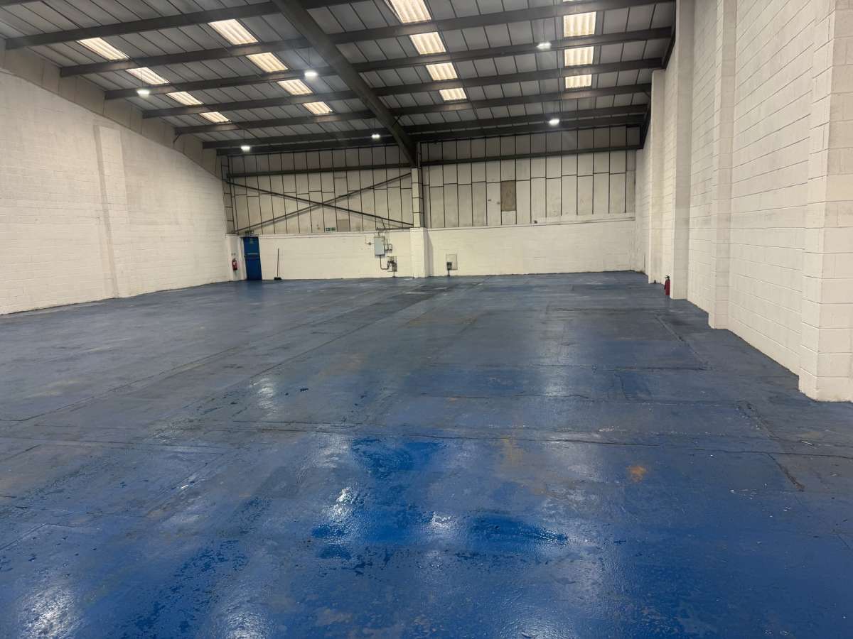 Industrial Unit in Burton On Trent - photo 3