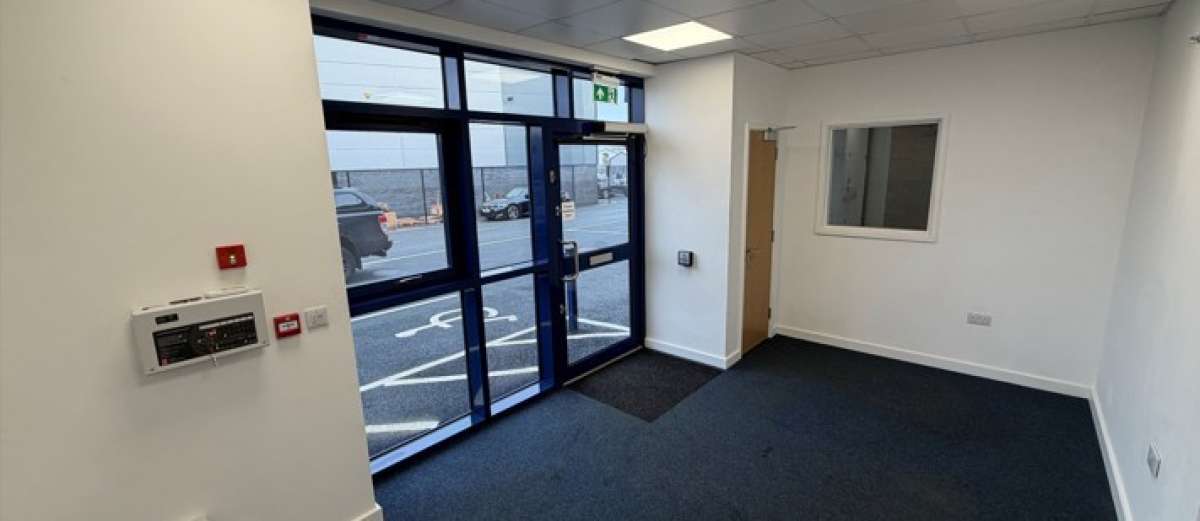 Industrial Unit in Derby - photo 2