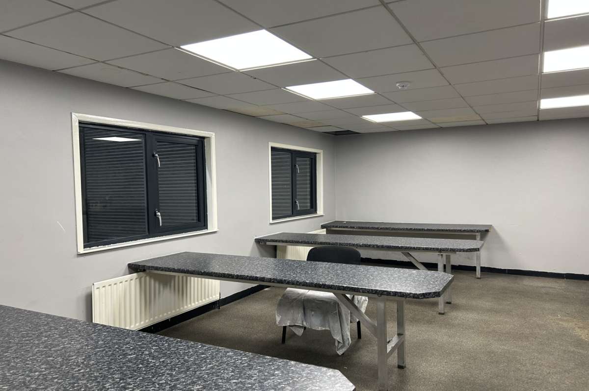 Industrial Unit in Craigavon - photo 3