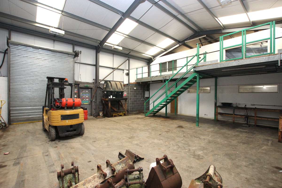 Industrial Unit in Lincoln - photo 4