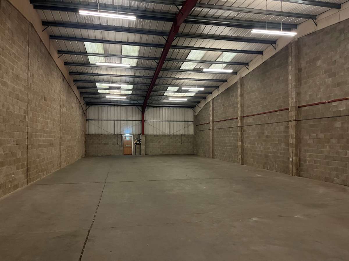 Industrial Unit in Burton-On-The-Wolds - photo 2