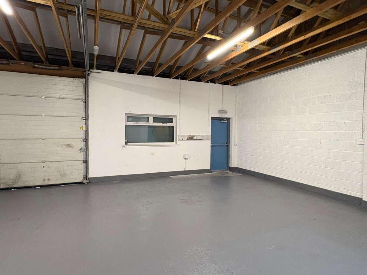 Industrial Unit in Bathgate - photo 3