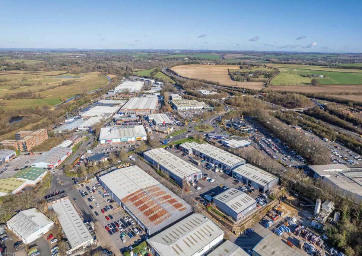 Industrial Unit in Hampshire - photo 2