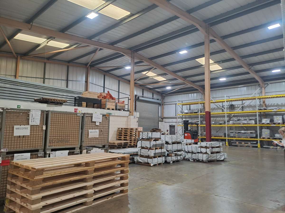 Industrial Unit in Plymouth - photo 2