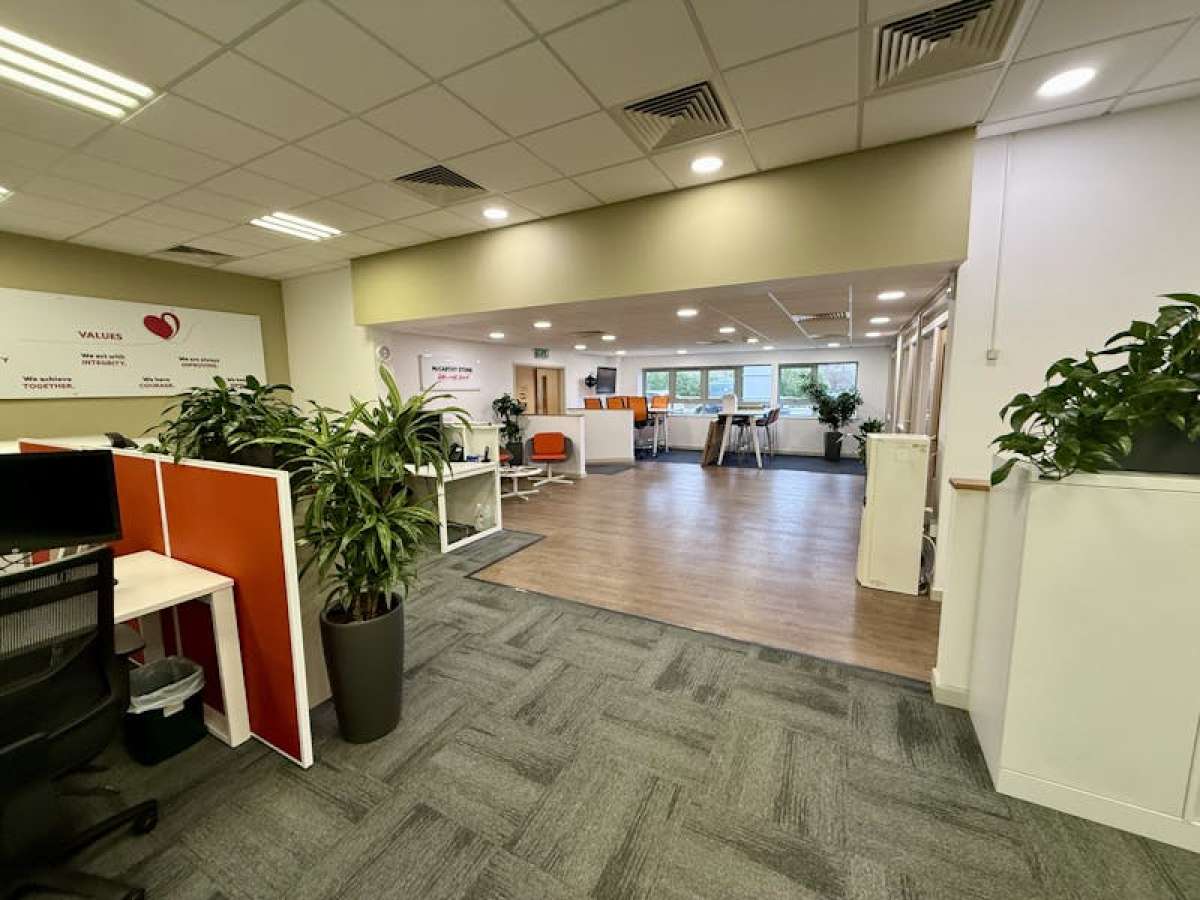 Industrial Unit in Ringwood - photo 3