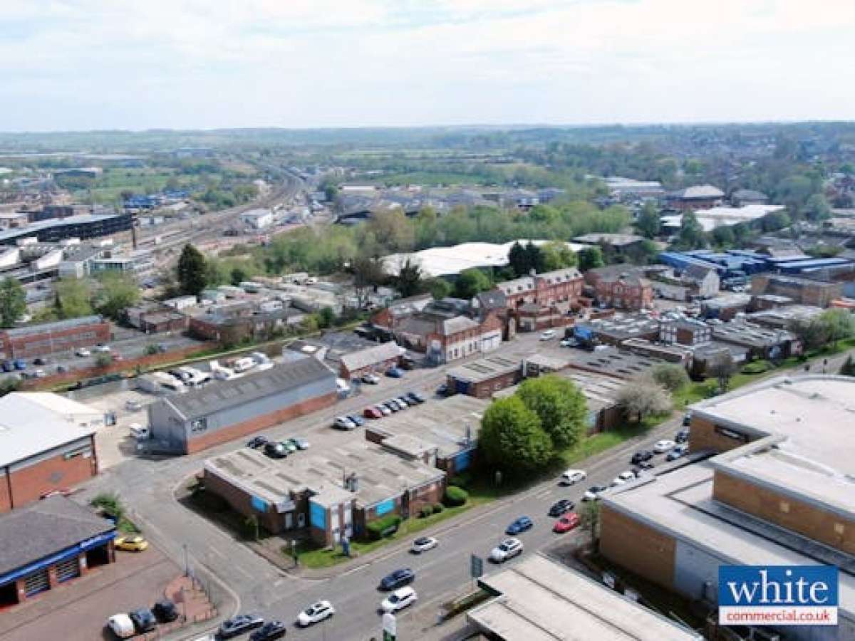 Industrial Unit in Banbury - photo 2