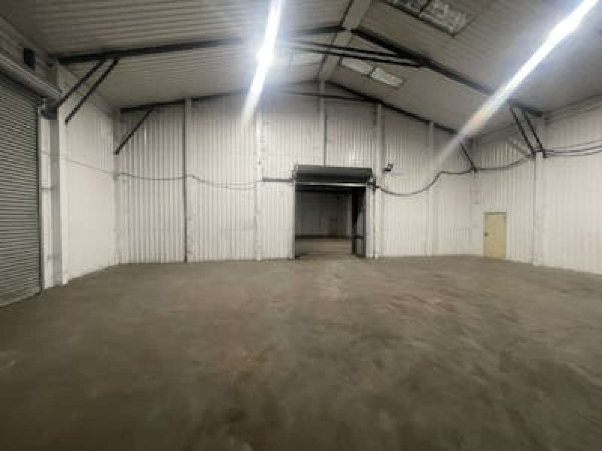 Industrial Unit in Charlton - photo 3