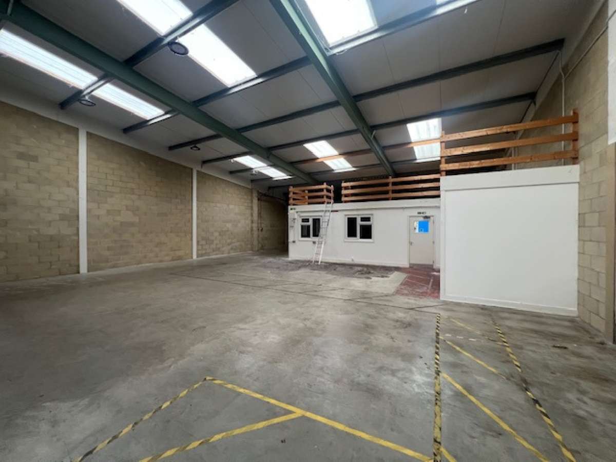 Industrial Unit in Bolney - photo 4