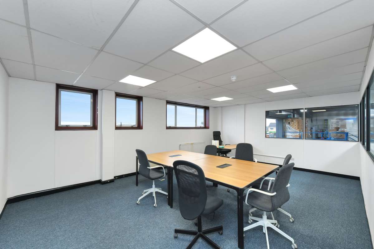 Industrial Unit in Nottingham - photo 3