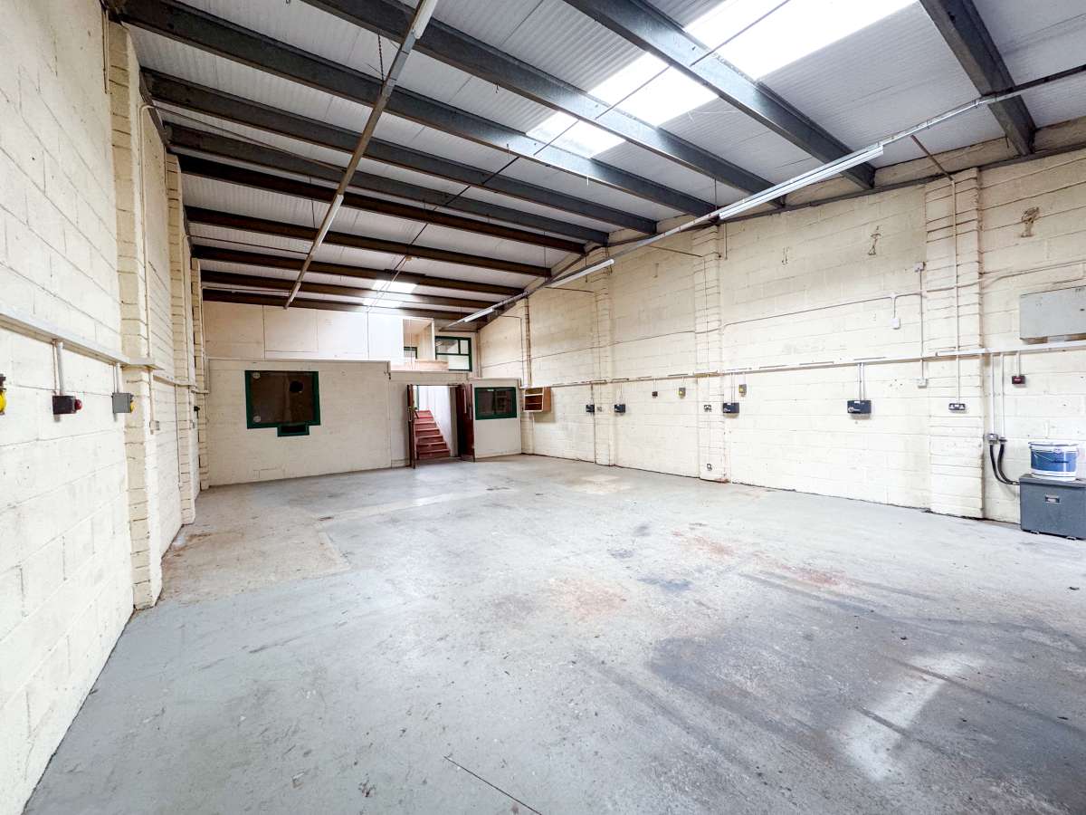 Industrial Unit in Bodmin - photo 3
