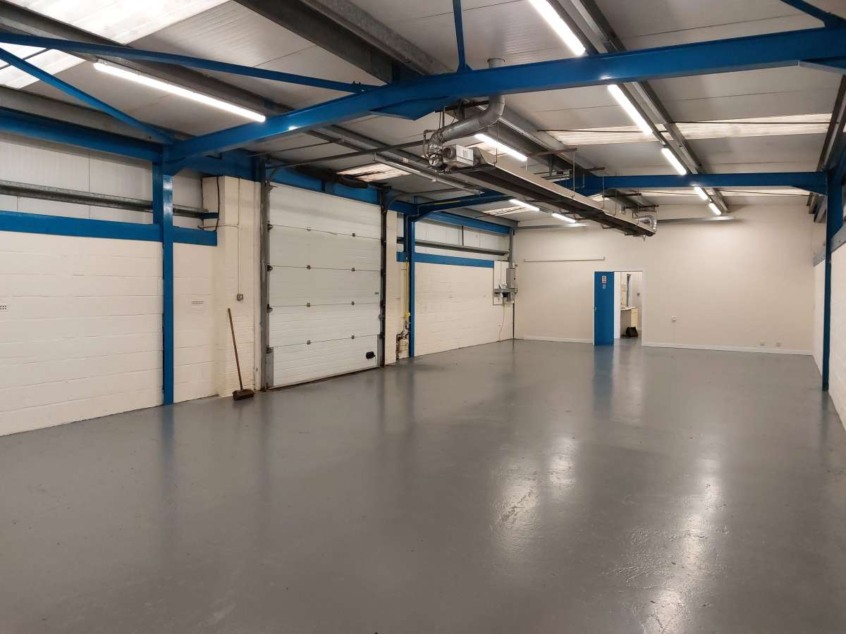 Industrial Unit in Irvine - photo 2