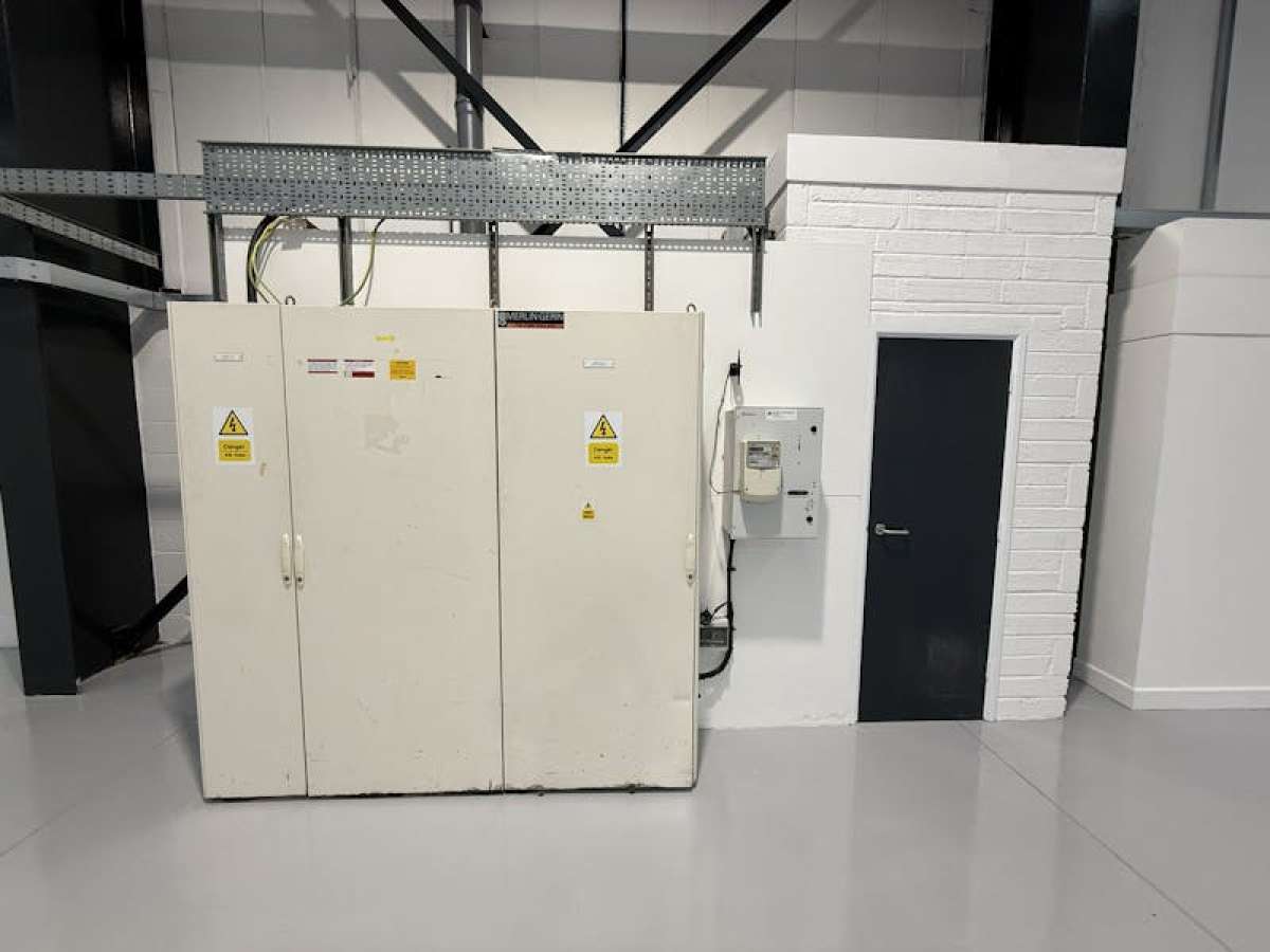 Industrial Unit in Hedge End - photo 3