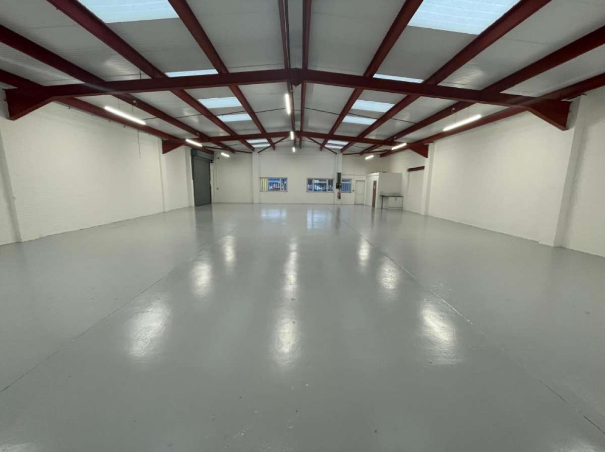 Industrial Unit in Loughborough - photo 4