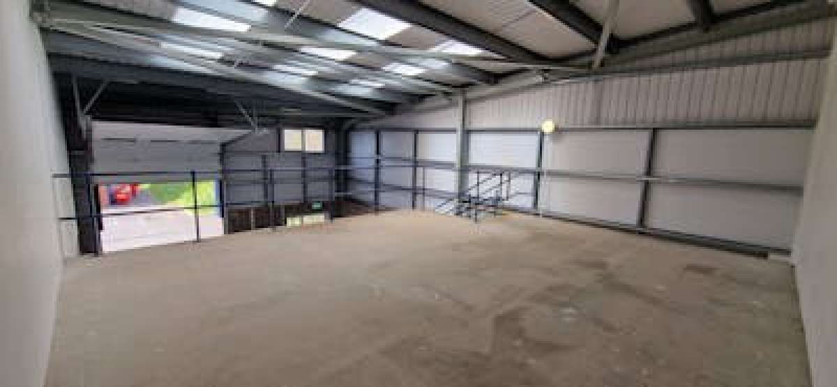 Industrial Unit in Southampton - photo 3