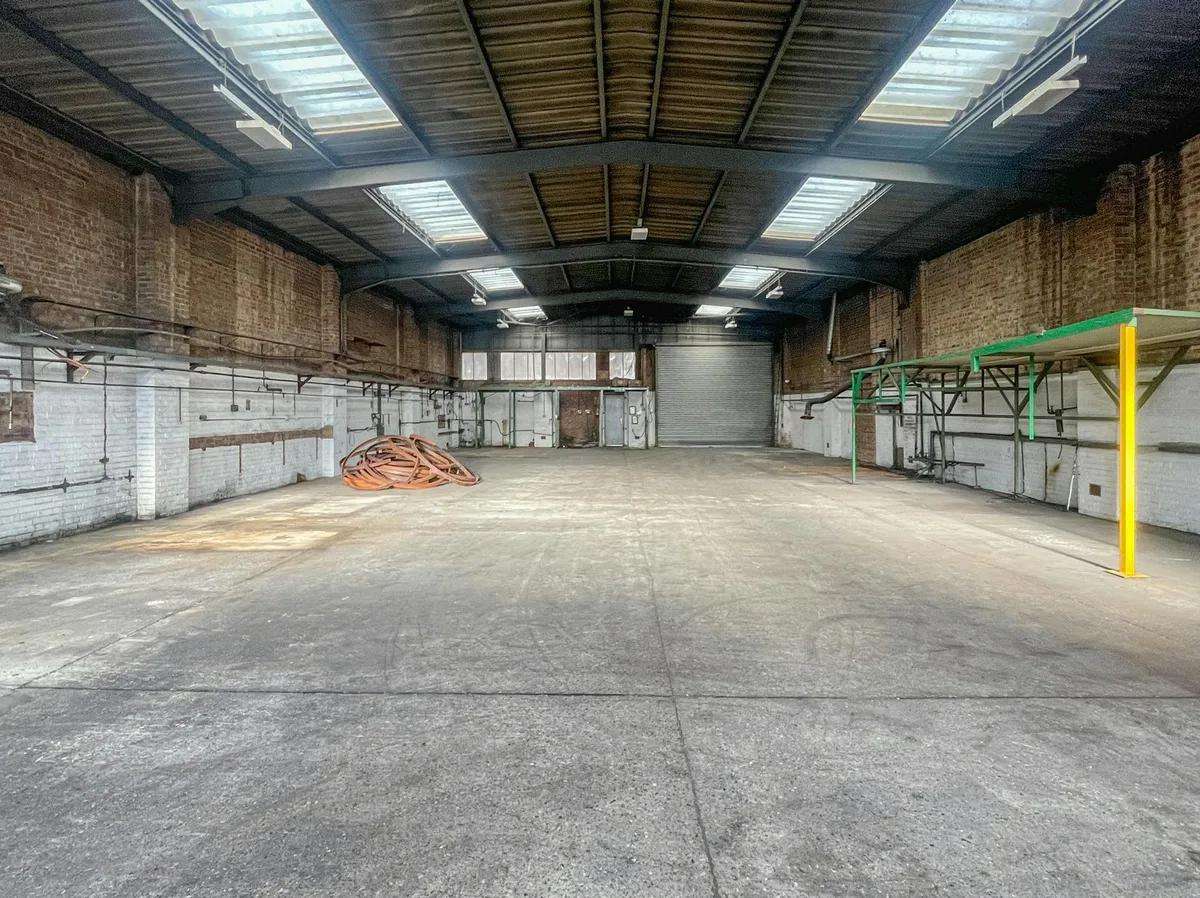 Industrial Unit in Dorset - photo 3