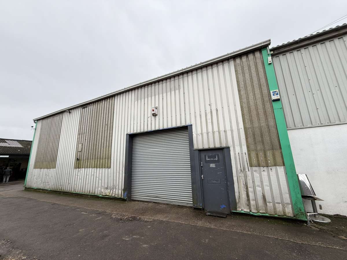 Industrial in Hinckley