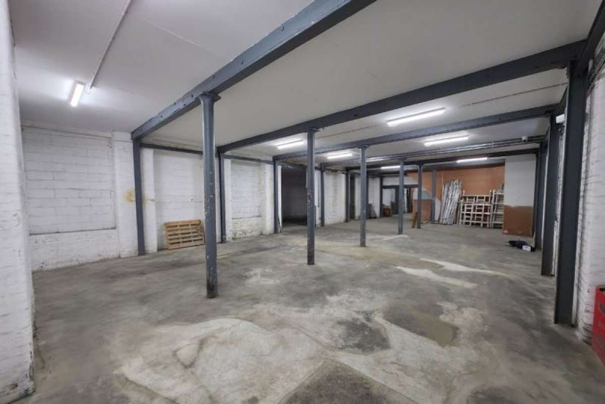 Industrial Unit in Leyton - photo 3