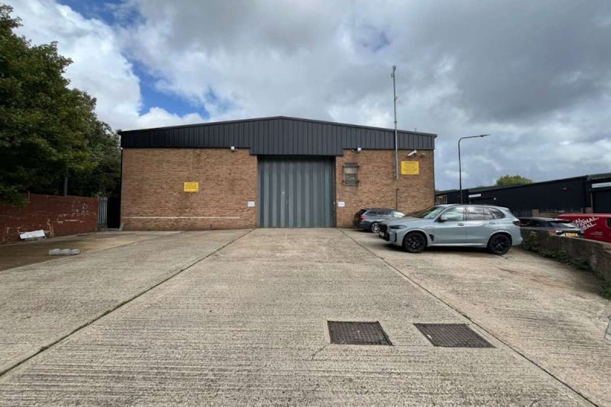 Industrial Unit in Walthamstow - photo 3