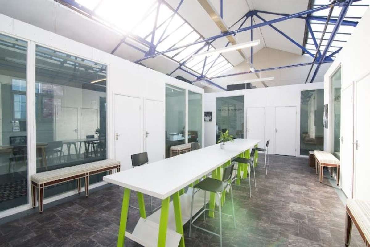 Industrial Unit in London - photo 3