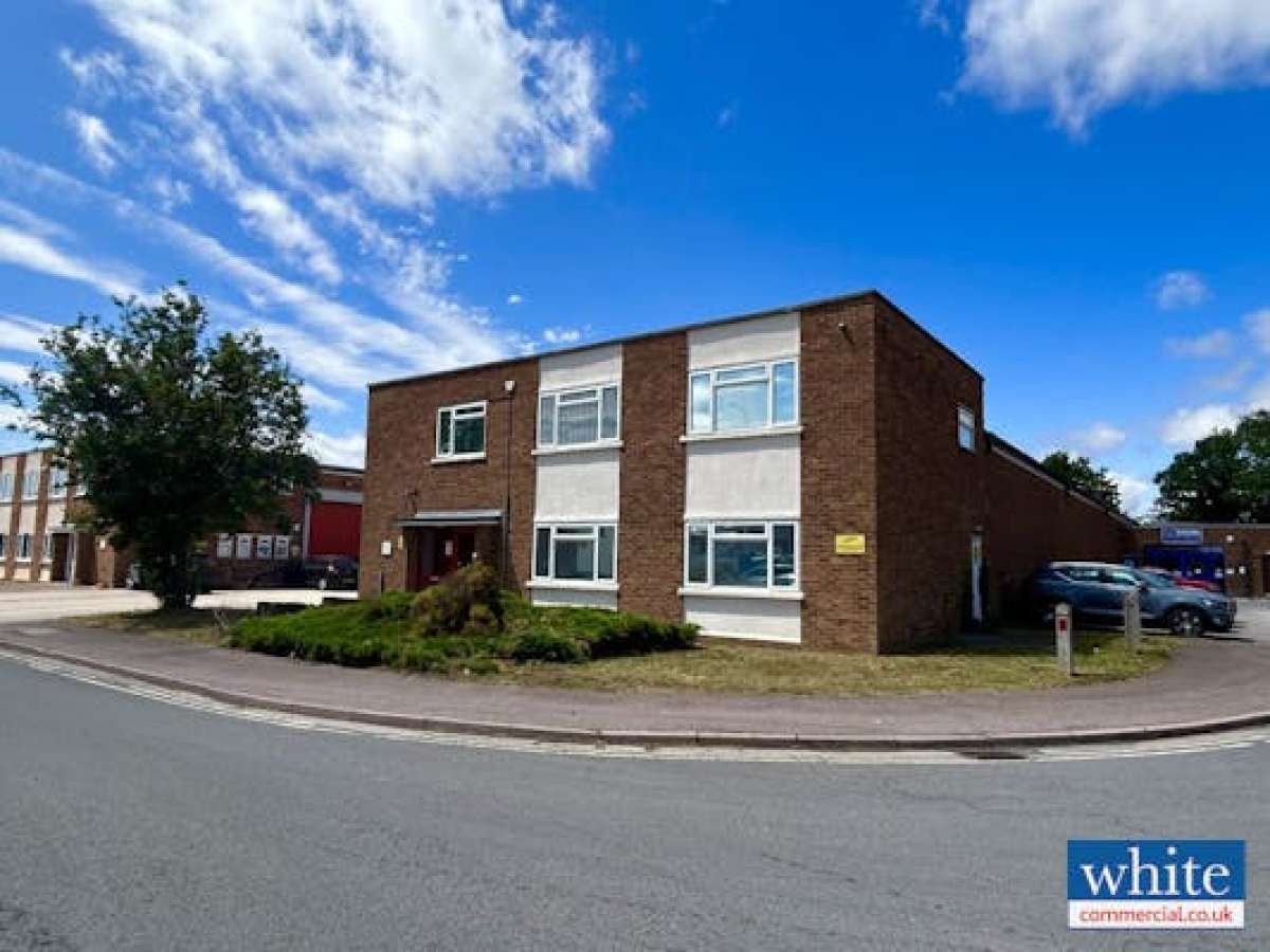 Industrial Unit in Bicester - photo 2