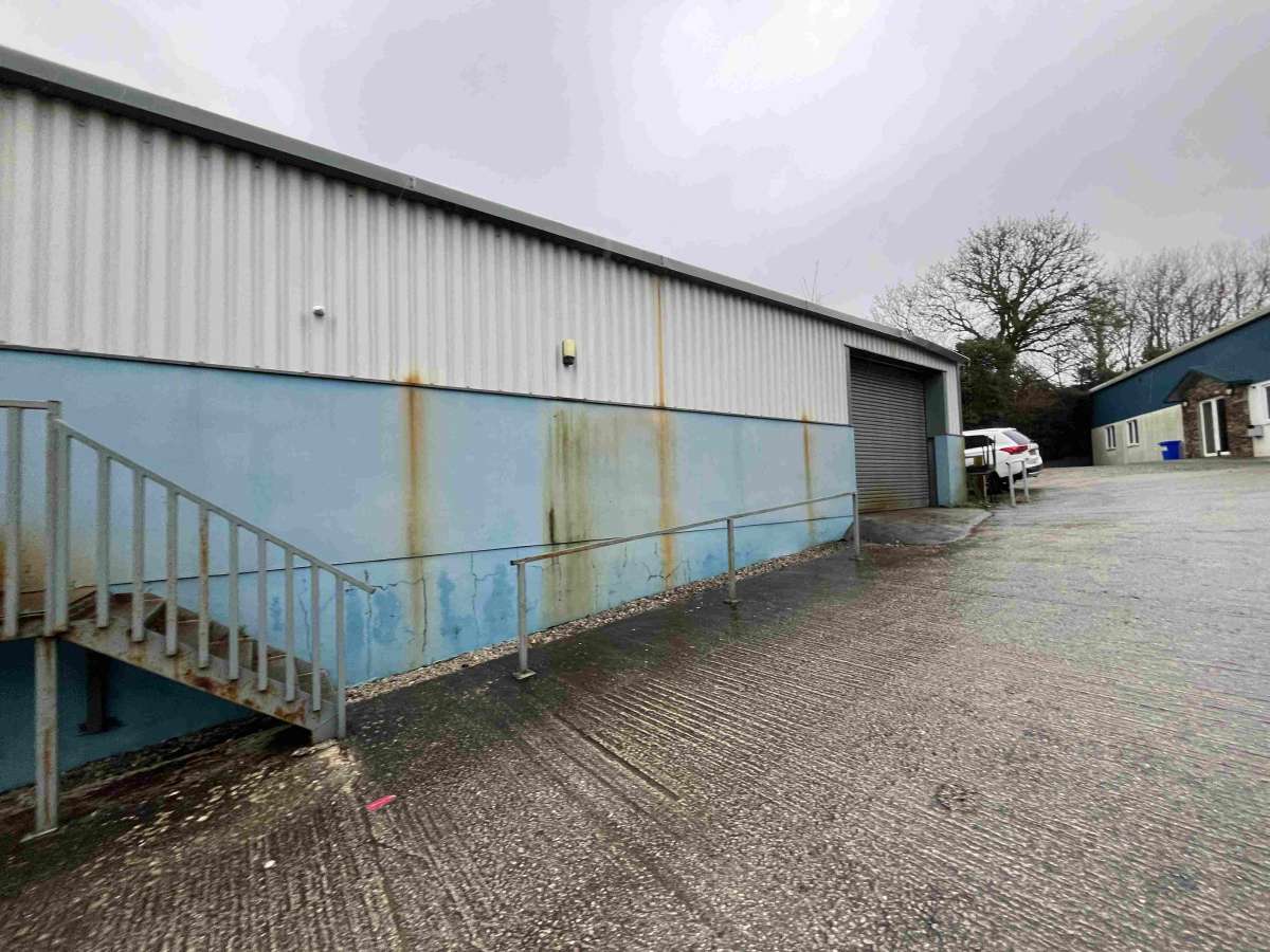 Industrial Unit in Wadebridge - photo 2