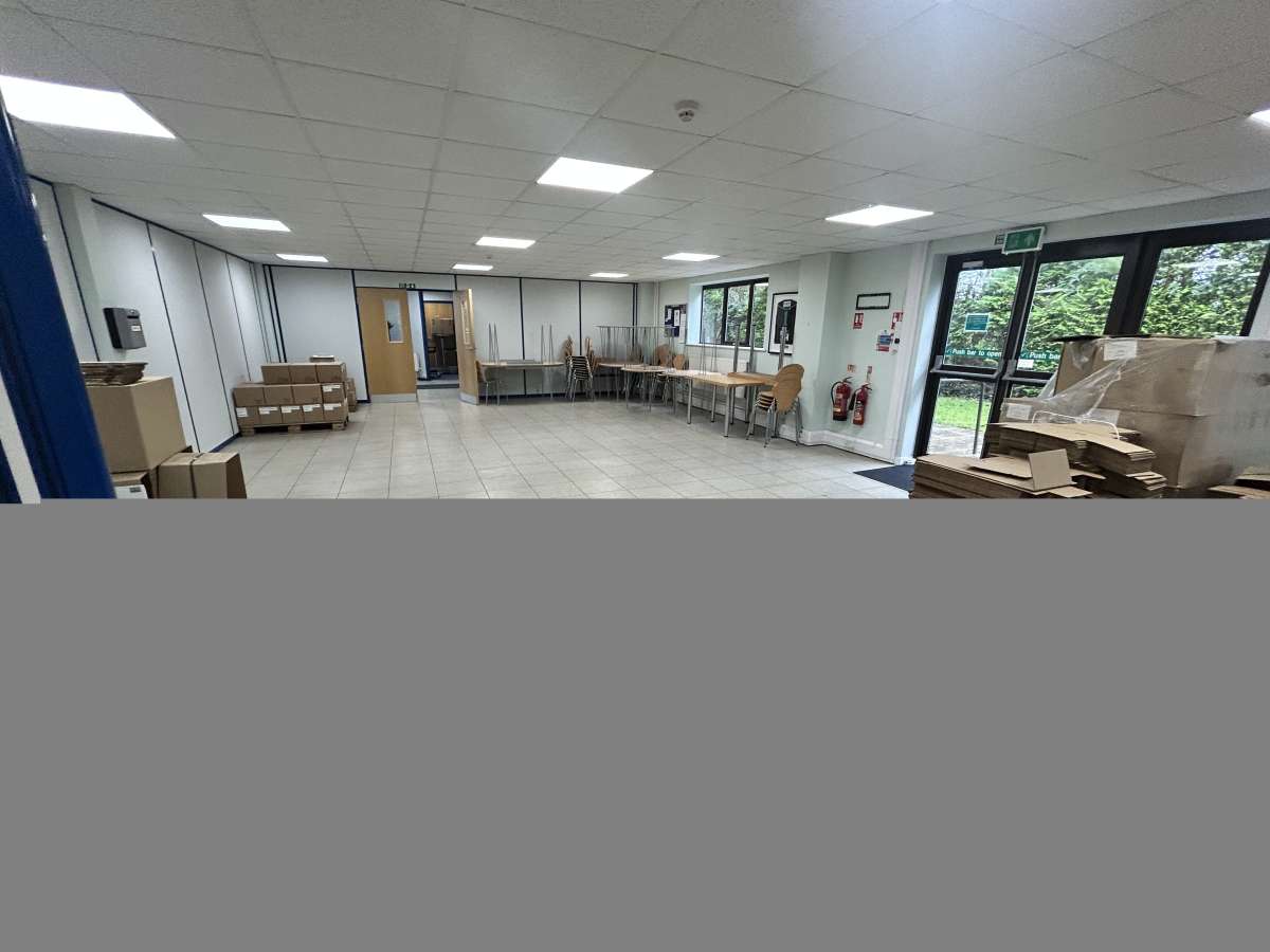 Industrial Unit in Minchinhampton - photo 3