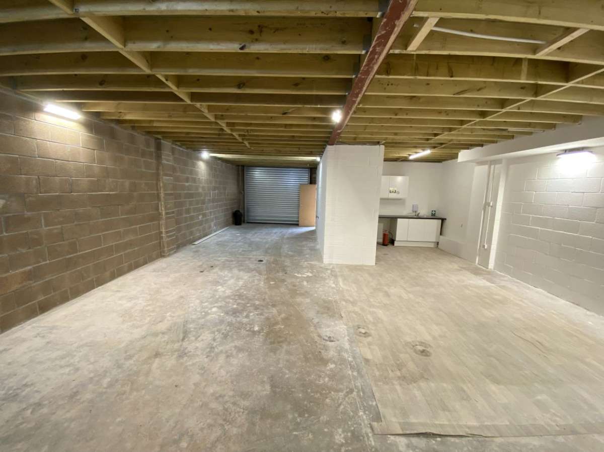 Industrial Unit in Plymouth - photo 4