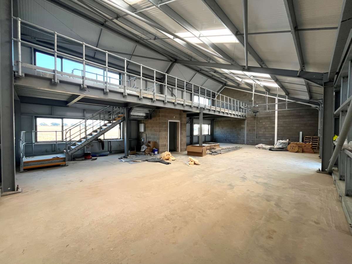 Industrial Unit in Maldon - photo 2