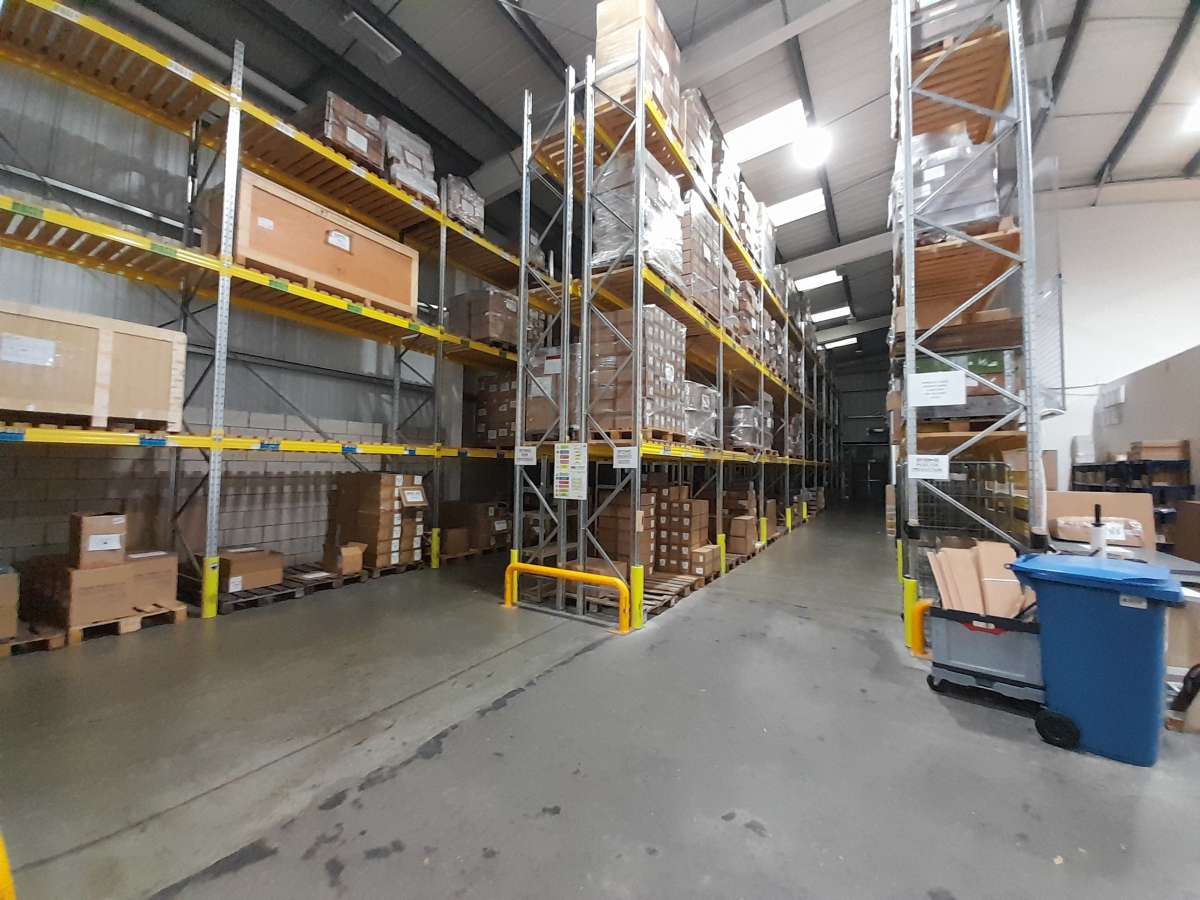 Industrial Unit in Cambridge - photo 2