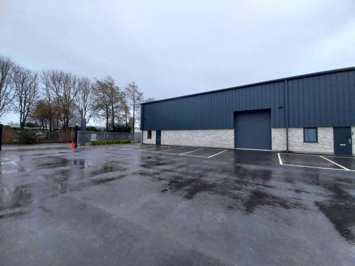 Industrial Unit in Lincoln - photo 3