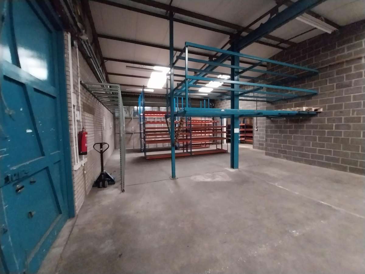 Industrial Unit in Gainsborough - photo 3
