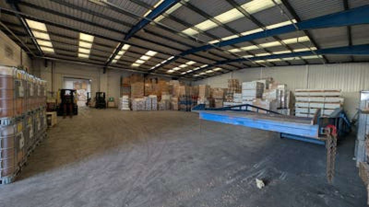 Industrial Unit in Totton - photo 2