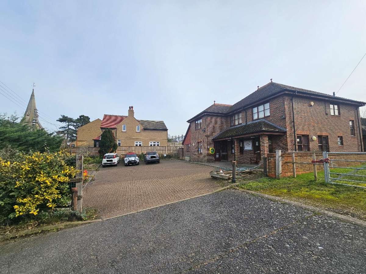 Industrial Unit in Rochester - photo 2