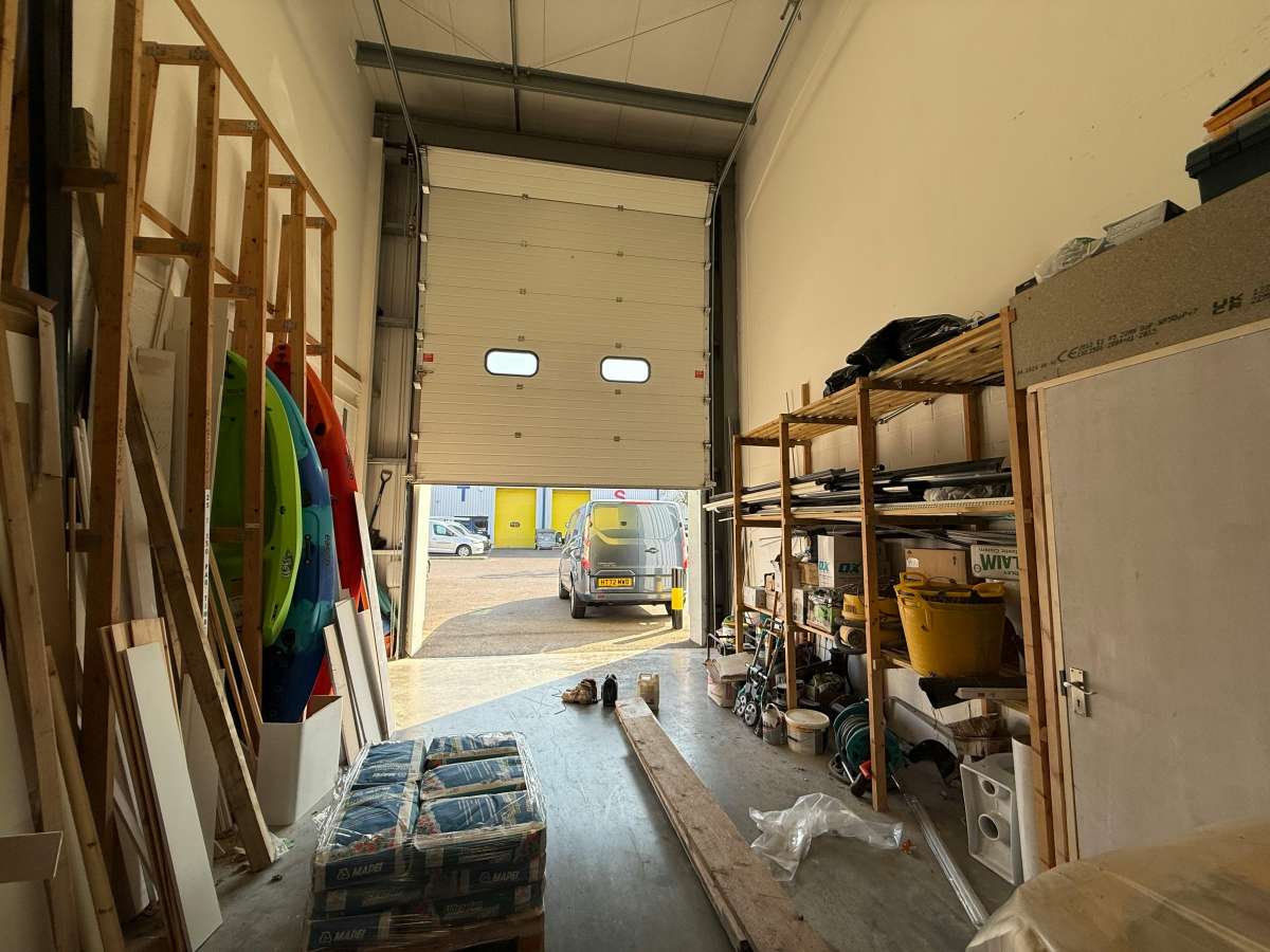 Industrial Unit in Farlington, Portsmouth - photo 4