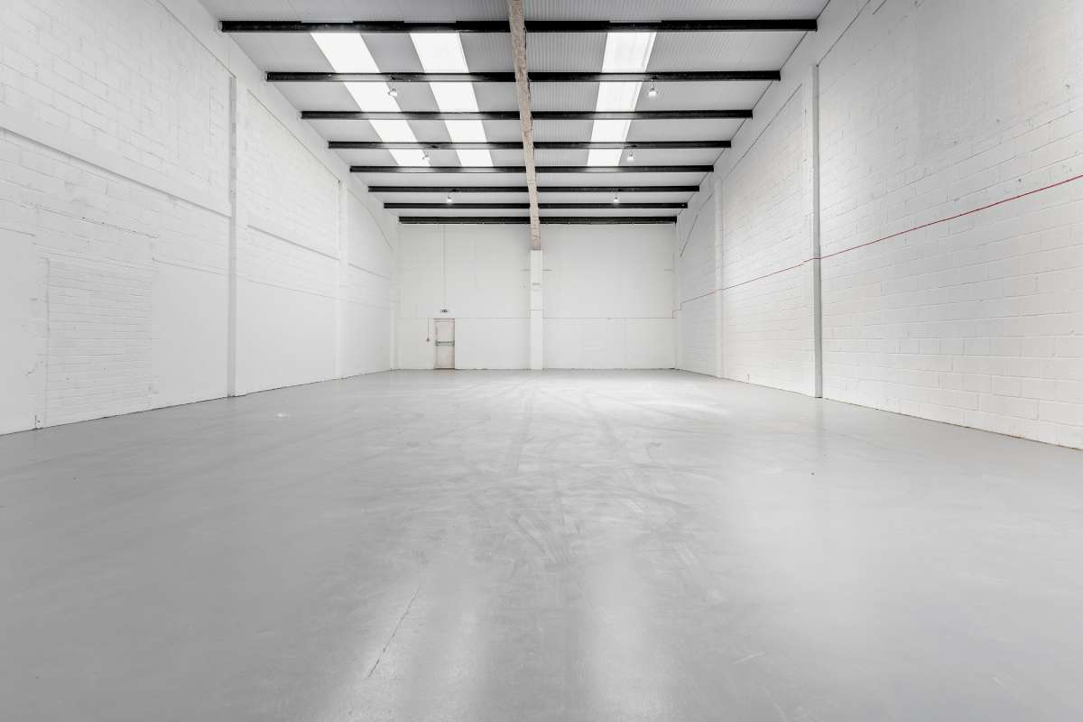 Industrial Unit in Dorset - photo 2