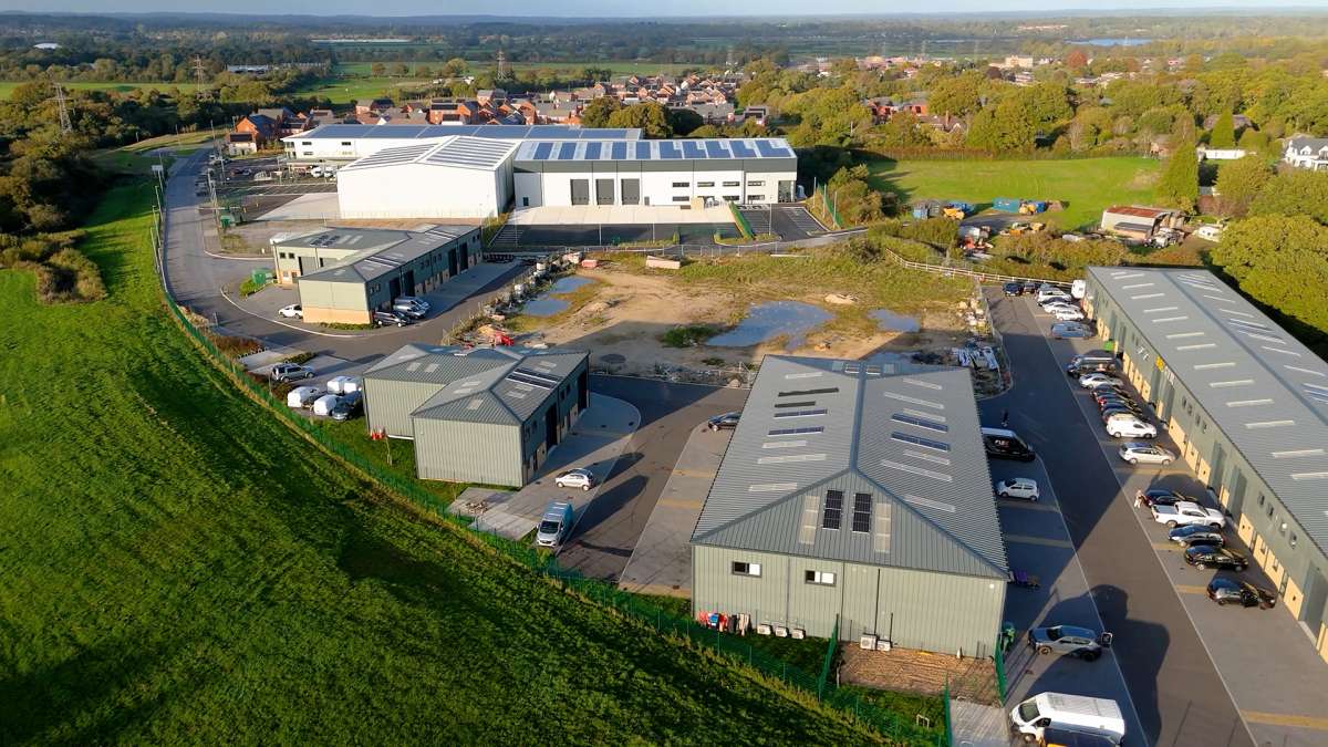 Industrial Unit in Dorset - photo 2
